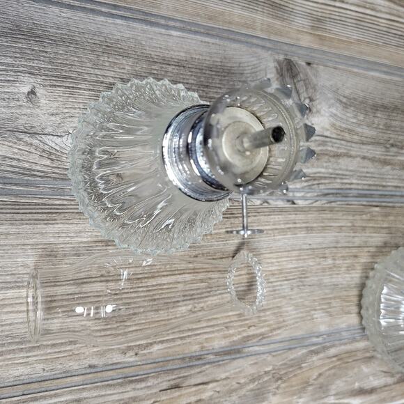 Vintage Miniature Lamplight Farms Oil Lamp, Glass Lantern 9" w Chimney - Picture 6 of 6